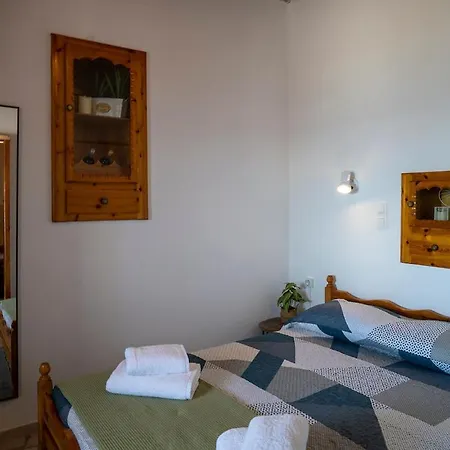 Xrisanthy's House Apartment *